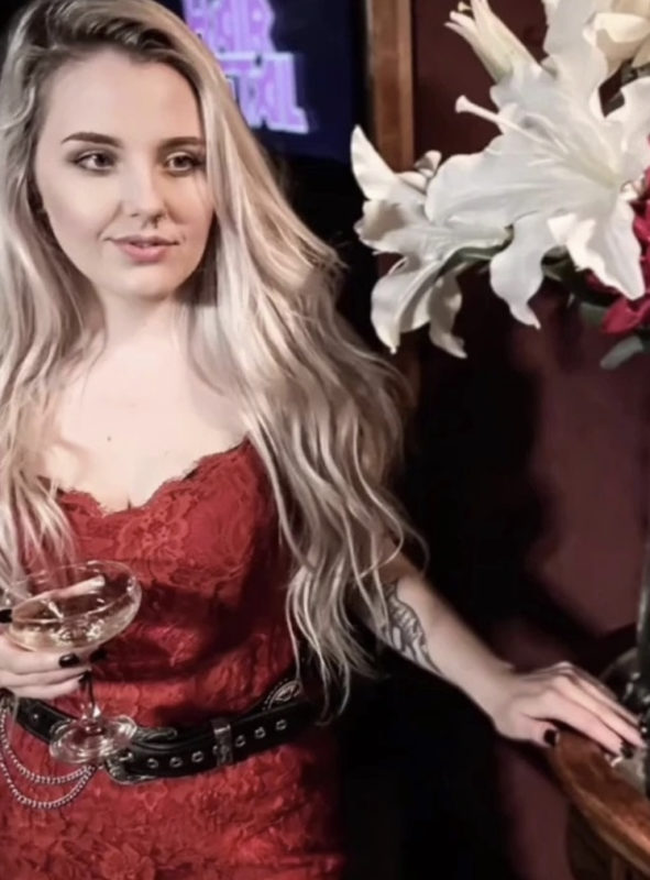 The girl decided to lose weight and changed beyond recognition